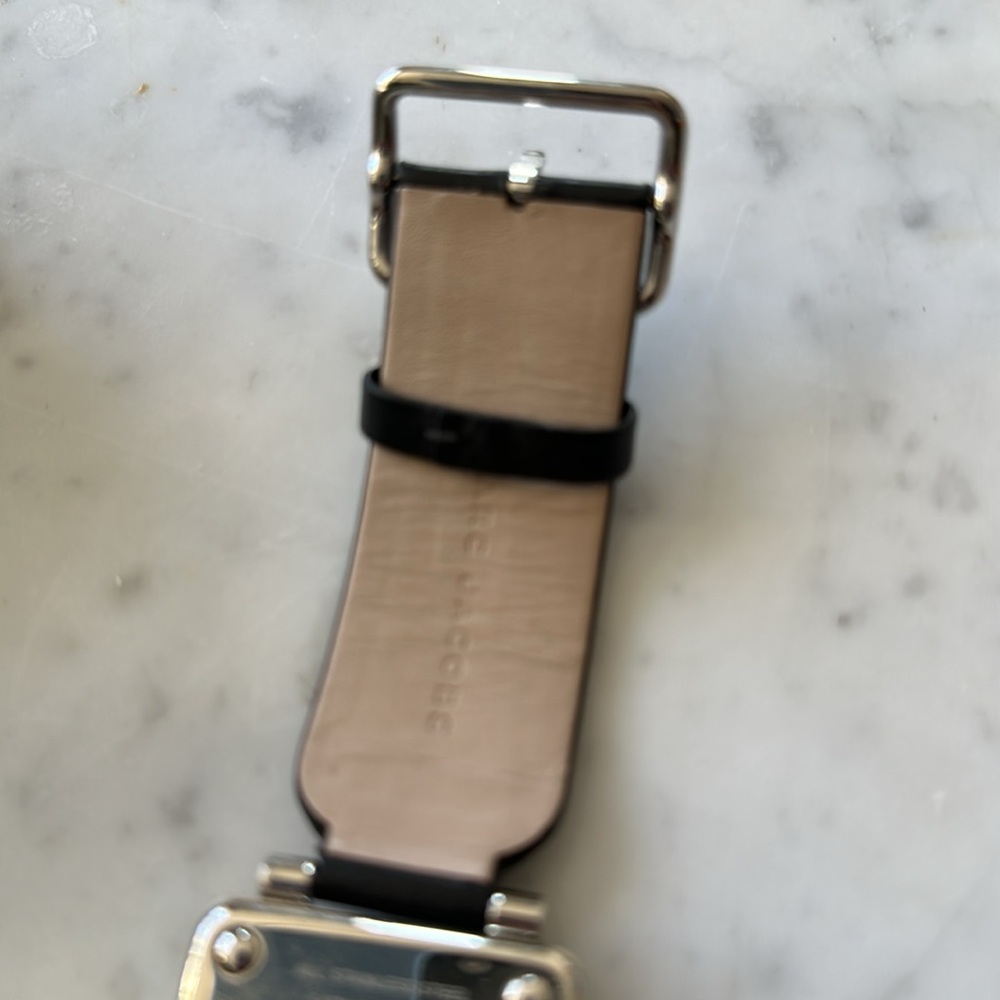 Ladies Watch - Picture 4 of 5